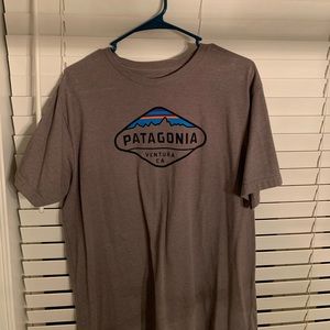 Men’s Patagonia short sleeve shirt